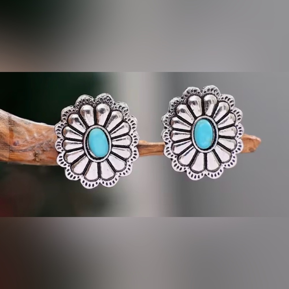 Turquoise Silver Floral Stud Earrings - Women's Jewelry
